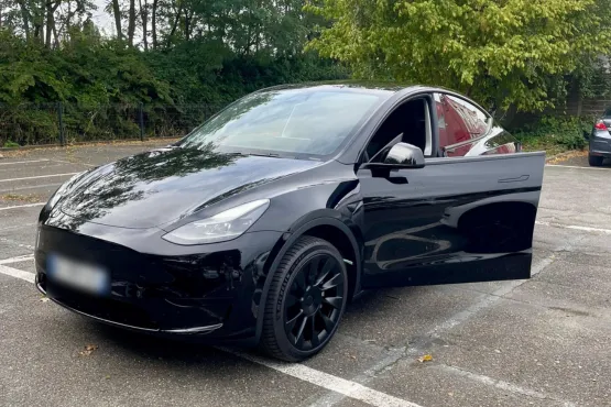 chauffeur taxi lille tesla model y